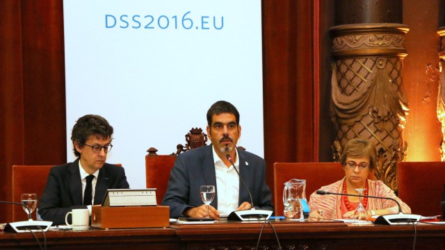Eneko Goia dirigiendo el pleno